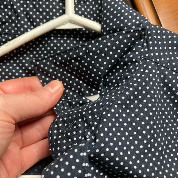 Mens H&M size XS blue with tiny white dots Easy Iron, Slim Fit button up shirt. - Picture 4 of 5